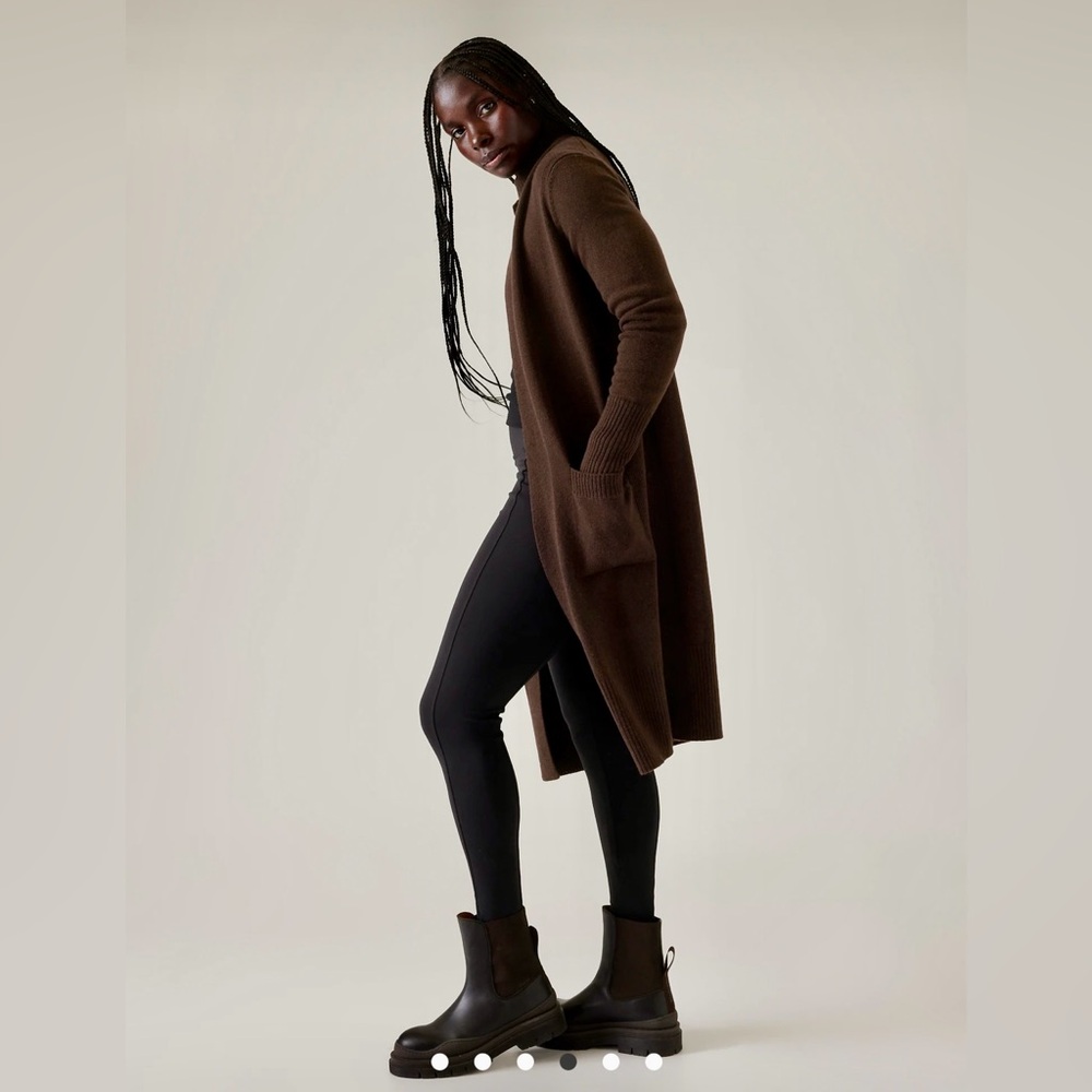 Athleta Alpine Spirit Wrap US L